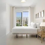 Vivi Homes - Indigo - Pool - Gym - Terrace エステポナ